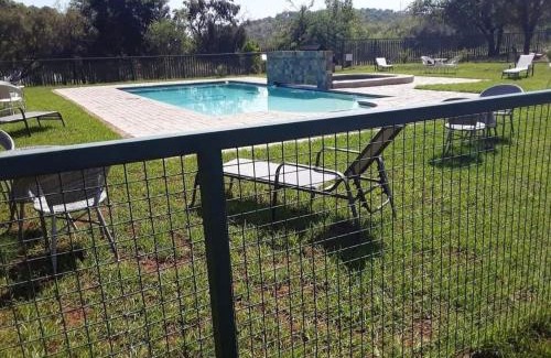 Broederstroom Cama Y Desayuno | Nikita Portuguese Restaurant and Motel