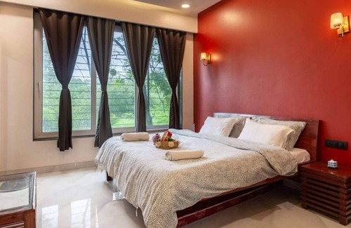 Lonavala Hotel | Nilgiri Farms Villa Lonavala