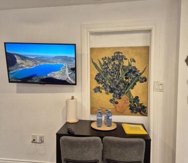 Guelph Apartamento | Nimo Homestay , New Entire Studio Apartment Guelph