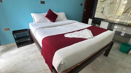 Gokulam Hotel | Niroop residency