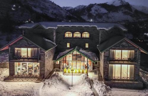 Manali Hotel | Nivasana Manali - A Luxury Boutique Hotel