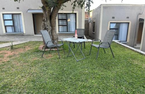 Mbombela Casa | Nkandla Yethu Guest House