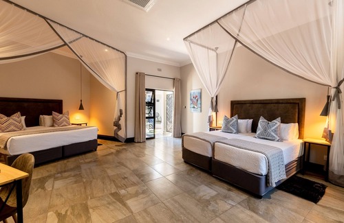 Victoria Falls Hotel | Nkosi Guest Lodge