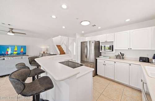 Melbourne Beach Casa | Melbourne Beach in your spacious 5-bed retreat.