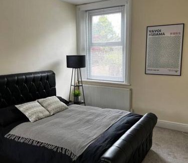 Liverpool Apartamento | No.2 Beechcroft/Park-Side/Ping Pong & Garden