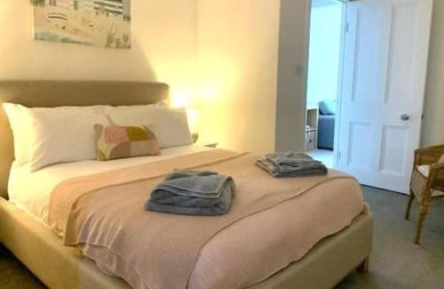 Muston Casa | No 3 Brooklands - Central location