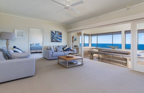 Forster Casa | Noah's 46 Cliff Road