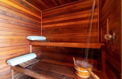 Kaanapali Cama Y Desayuno | Noahs Hideaway Luxury B&B