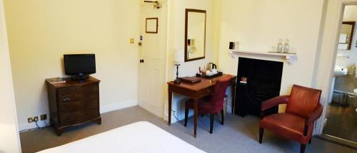 Chipping Campden Hotel | Noel Arms - "A Bespoke Hotel"