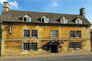 Chipping Campden Hotel | Noel Arms - "A Bespoke Hotel"