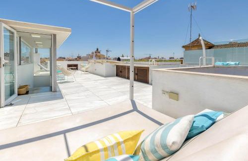 La Goleta Apartamento | Noemi Centro Penthouse in Malaga by Solaga Holiday Homes