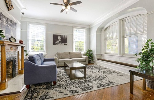 Mid-City Hotel | NOLA Studio | Streetcar Outside Your Door