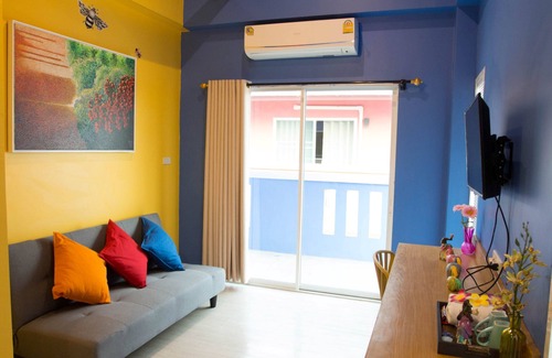Su Thep Hotel | Non Nid Non Noi Design Residence