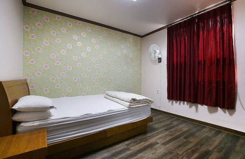 Nonsan Hotel | Nonsan Hwangje Motel