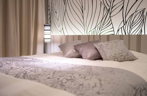 Nishinomiya Hotel | Nonsmoking Suite Room with bath and toilet / Nishinomiya Hyōgo