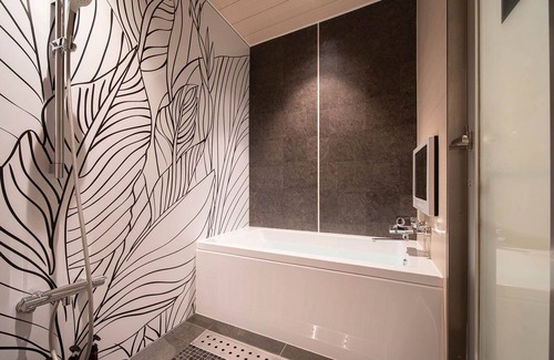 Nishinomiya Hotel | Nonsmoking Suite Room with bath and toilet / Nishinomiya Hyōgo