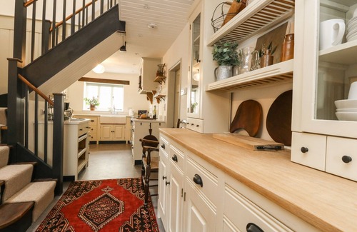 Maiden Newton Cabaña | Norden House