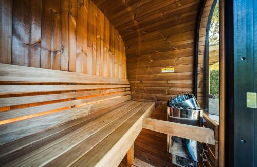 Coldspring Casa | Nordic Couples Cabin W Hot Tub, Sauna, Grill