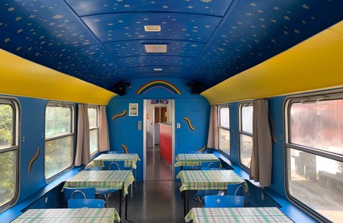 Pasewalk Cabaña | Nordic Fairy Tales - Trolle 11 - Lokschuppen Pasewalk - Adventure overnight stay in a sleeping car