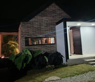 Medellin Casa | Nordika House - ideal para fotografía y descanso