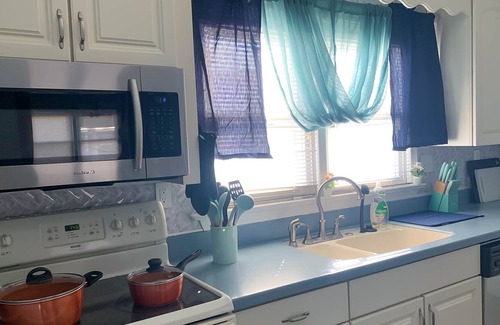 Bayview Casa | Norfolk Beach GET AWAY!