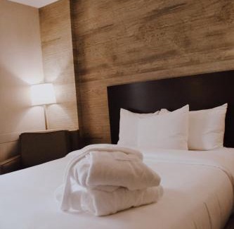 Blue Bell Hotel | Normandy Farm Hotel & Conference Center