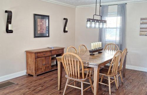 Caryville Casa | Norris Cove Escape