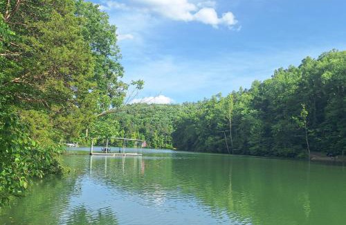 Caryville Casa | Norris Cove Escape