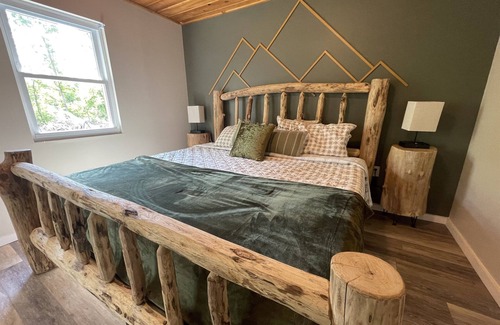 La Follette Complejo | Norris Lake Resort-20 bdrm,sleeps 70! hotubs, docks, 7 firepits, sxs, rent boats