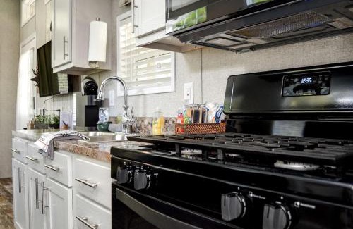 Murphy Casa | North Carolina Tiny House for Mountain Glamping near Murphy