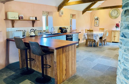 Ash Mill Casa | North Devon Countryside Escape. Dog friendly with views, large garden & paddock.