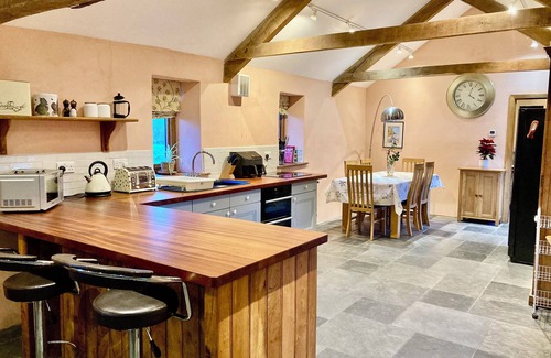 Ash Mill Casa | North Devon Countryside Escape. Dog friendly with views, large garden & paddock.