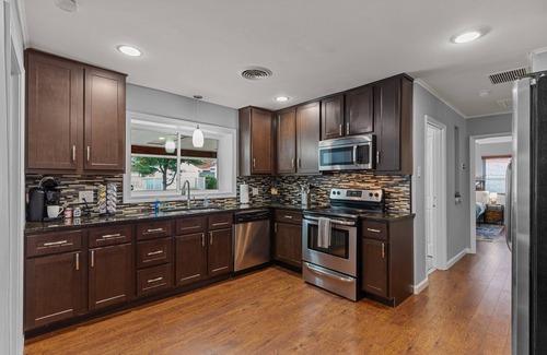 Northampton Casa | North Hampton Comfort with Private Backyard