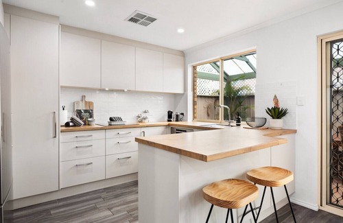 North Haven Casa | North Haven Days—Modern Comfort near the Beach