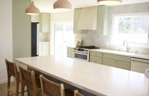 Kahuku Casa | North Shore Family Home - Walk to the beach