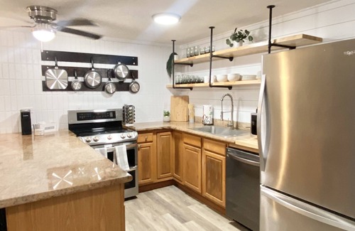 Punaluu Condominio | North Shore getaway condo with pool