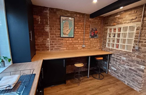 Northampton Casa | Northampton Oasis - 4 Bedroom House