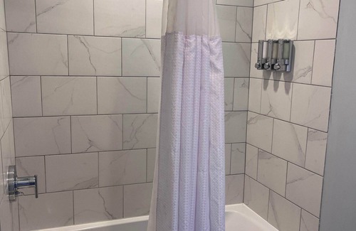 Northport Hotel | Northport Inn Boutique Hotel Room 5