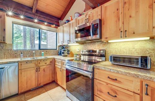 Truckee Apartamento | Northstar Resort Condo with Hot Tub, Shuttle Access!