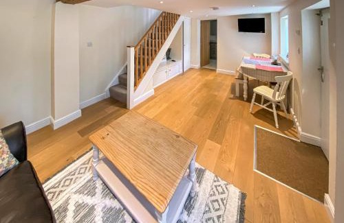 Wollerton Casa | Northwood Farm Cottage