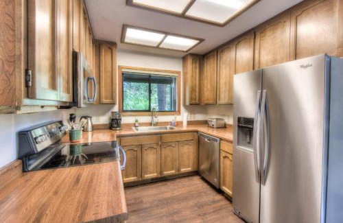 Truckee Casa | Northwoods Hangout Near Tahoe Donner