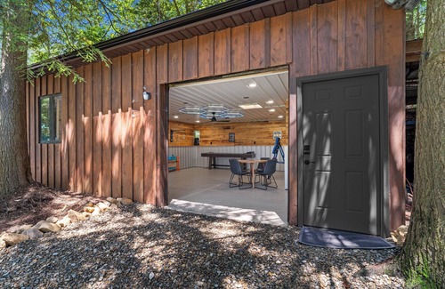 Sigel Cabaña | Northwoods Ln Cottage in Clear Creek by Tranquility Retreats
