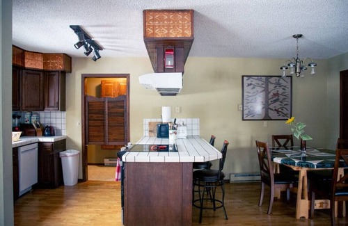 Four Corners Casa | Nostalgic Ranch House | Hot tub, Game Room, Views