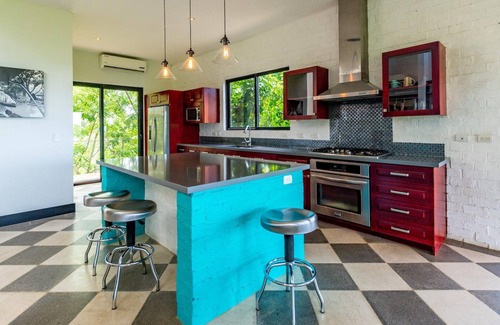 Potrero Casa | Nostalgic Retro Home on Luxurious Lot with a Private Infinity Pool and Ocean Views