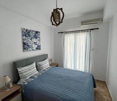 Loutraki Apartamento | Notos Sea Front Apartment