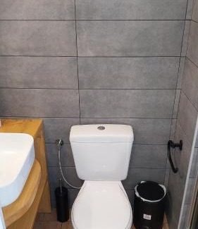 Loutraki Apartamento | Notos Sea Front Apartment