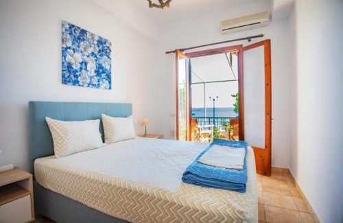 Loutraki Apartamento | Notos Sea Front Apartment