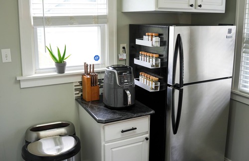 South Bend Casa | Notre Dame Getaway - Cozy home that sleeps 6 + 2 full baths
