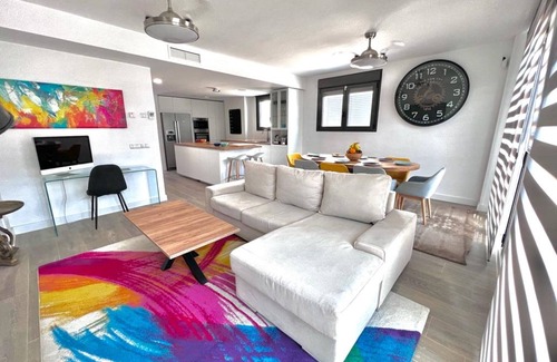 Villa de Vallecas Casa | Nueva casa en Madrid co piscina y garaje