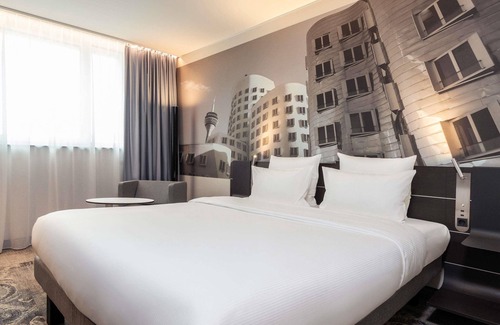 Lichtenbroich Hotel | Novotel Duesseldorf Airport